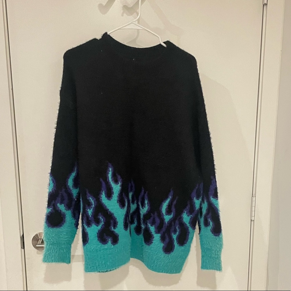 Oversized flame sweater